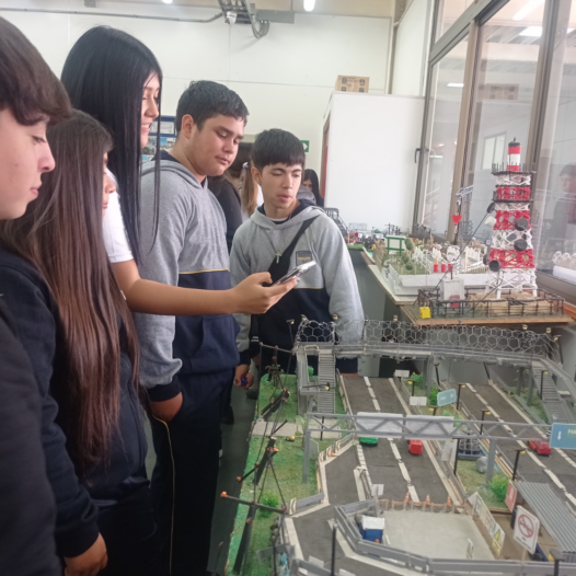 Estudiantes del  2ºE visitan el CFT San Agustín en jornada de orientación vocacional